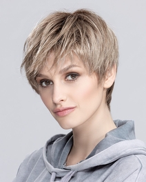 Peruka z włosów syntetycznych szampański blond SEVEN MONO PART # champagne/mix