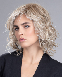 Syntetyczna półperuka termoodporna włosy kręcone 23cm perłowy blond z odrostem LOVELY # pearlblonde/rooted