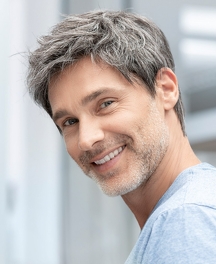 Peruka męska syntetyczna ciemny blond z refleksem BRADFORD # M17s